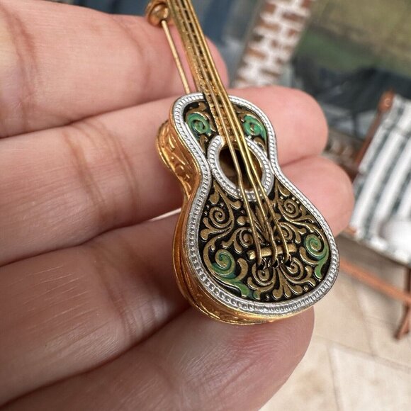 VTG Damascene Spain Guitar Brooch Pin 2" Gold Tone Green‎ White Ornate Music - Picture 7 of 8